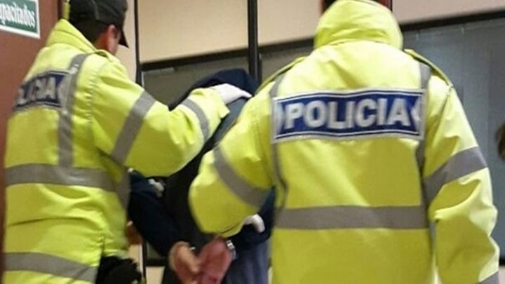 Persiguio a un conductor hasta la Comisaria por una discusion y termino preso