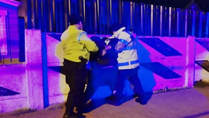 Batalla campal, termino con detenidos y heridos