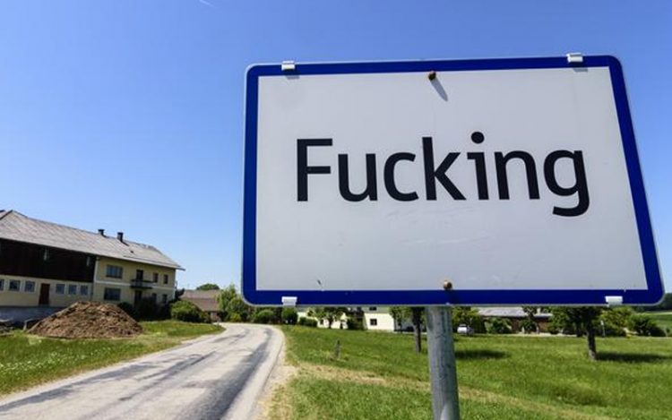 Un pueblo cambiará su (polemiquísimo) nombre porque se hartó del bullying Un pueblo cambiará su (polemiquísimo) nombre porque se hartó del bullying