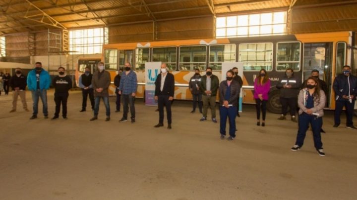 En Ushuaia, la Municipalidad reconoció el trabajo del personal del transporte público