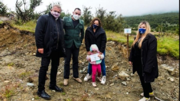 La Municipalidad de Ushuaia entregó 20 nuevo lotes de la urbanización “San Martín”