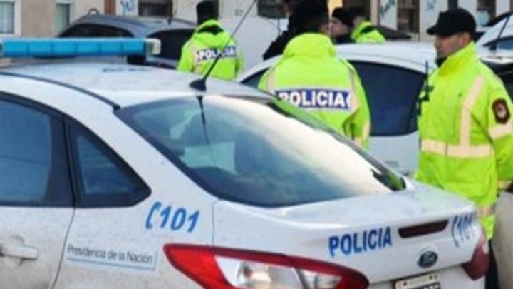 Apuñalan a un hombre en el pecho cuando salió a caminar en Chacra 13