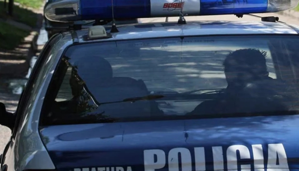 Encontró a su amigo teniendo relaciones con su pareja y lo mató a golpes