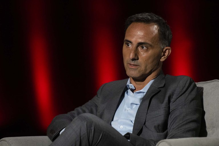 Diego Latorre sufrió amenazas de muerte tras comentar la eliminación de River y mostró los mensajes