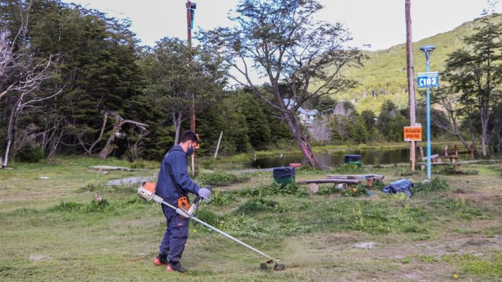 LA MUNICIPALIDAD DE USHUAIA REALIZÓ EL MANTENIMIENTO DEL ENTORNO DE LAGUNA DEL DIABLO