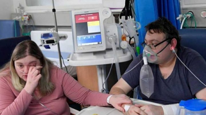 Se contagiaron de coronavirus y decidieron casarse en el hospital