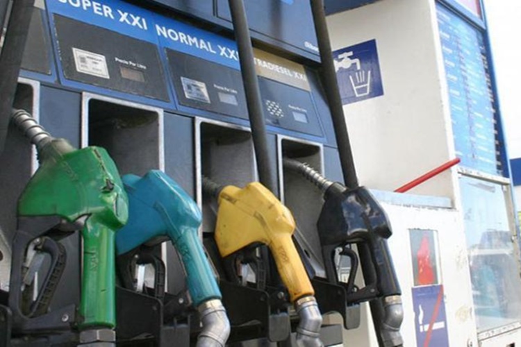 Nuevo aumento de combustibles en YPF