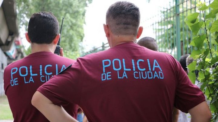 Condenaron a la mujer que hirió a un policía que le pidió que se ponga el barbijo