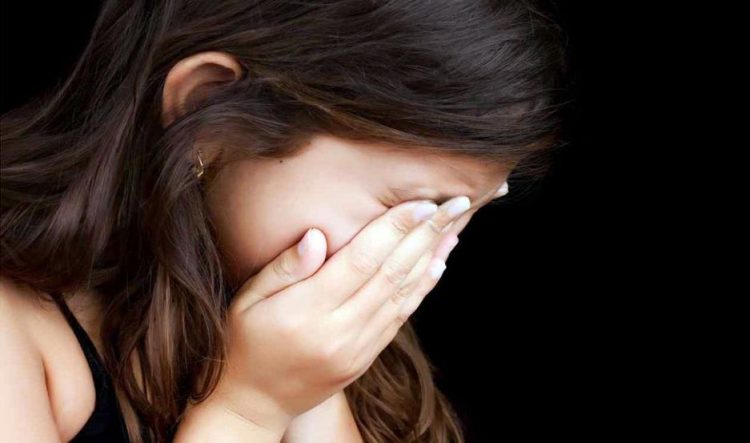 Tiene 10 años y dio a luz tras ser violada por su hermano de 15 Tiene 10 años y dio a luz tras ser violada por su hermano de 15