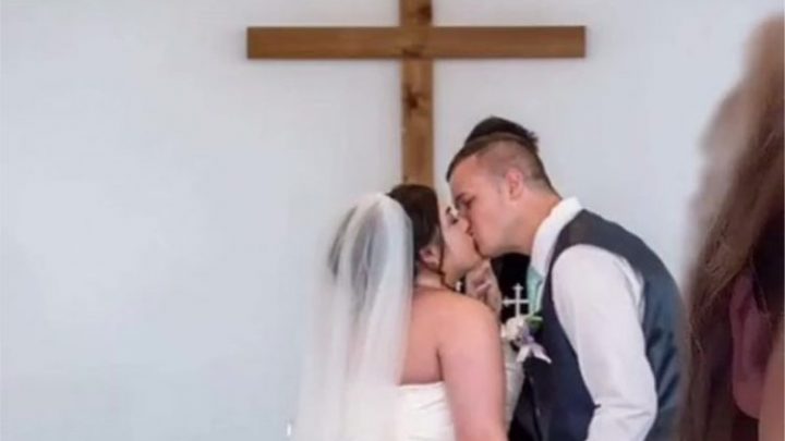 Su pareja la engañó y decidió casarse con el novio de la amante: “Creo que ganamos”