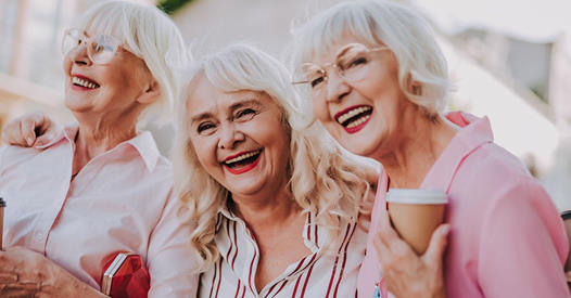 “La revolución de las viejas”: siete mujeres cuentan por qué hoy los 60 son los nuevos 40 “La revolución de las viejas”: siete mujeres cuentan por qué hoy los 60 son los nuevos 40