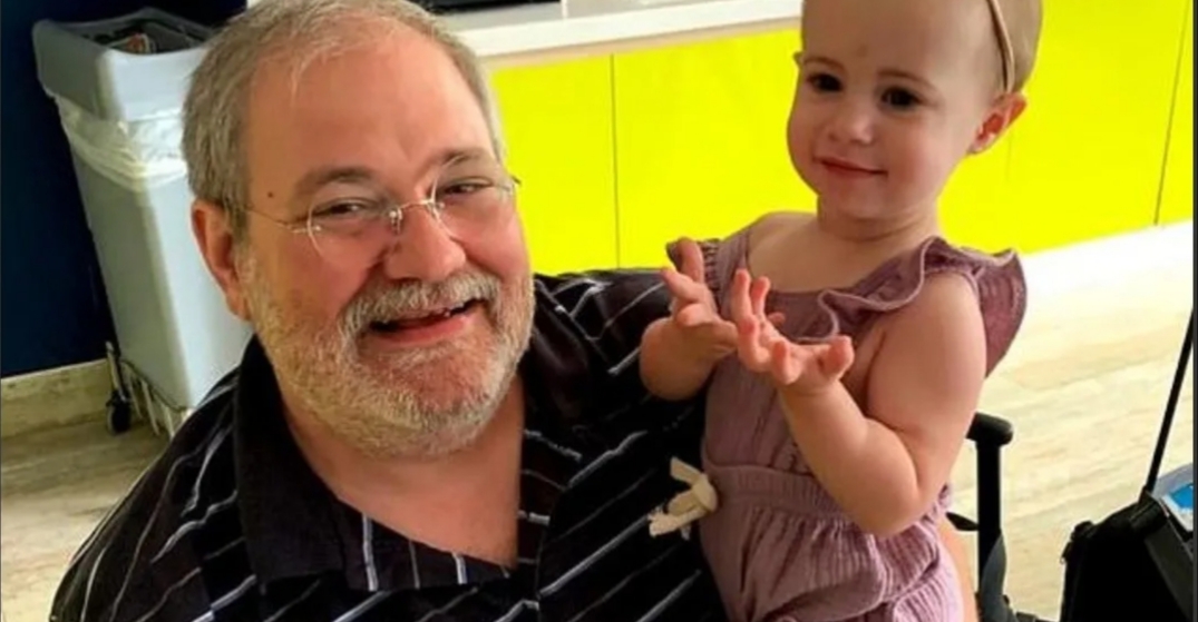 Jugaba con su nieta y se le cayó de un piso 11: se declaró culpable y quedó libre Jugaba con su nieta y se le cayó de un piso 11: se declaró culpable y quedó libre