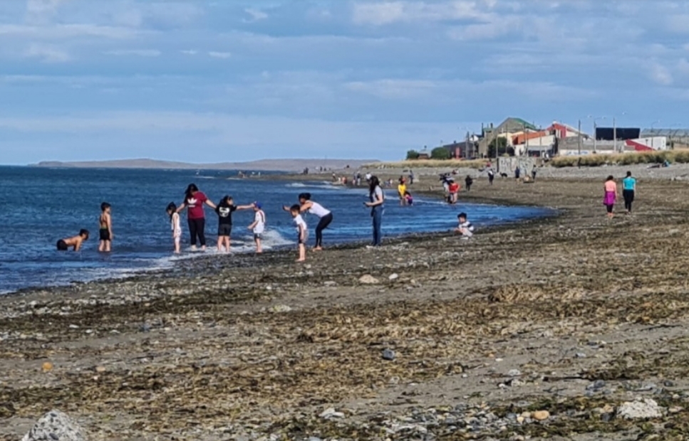 Por la ola de calor, piden a la comunidad no ingresar al mar en las costas de Río Grande