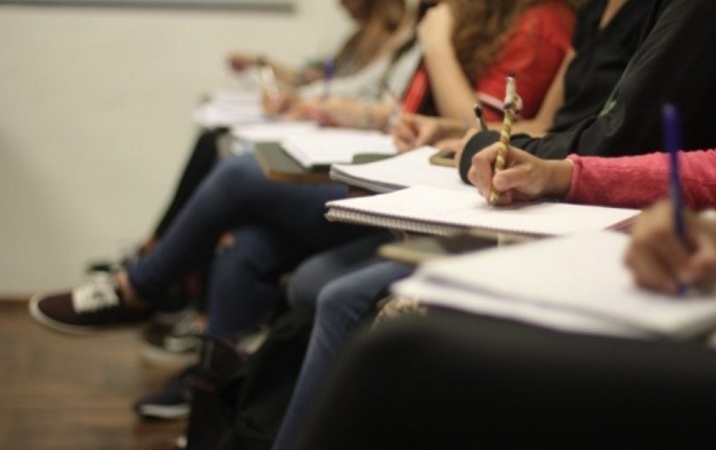 Confirman que las universidades públicas de todo el país funcionarán con un sistema mixto