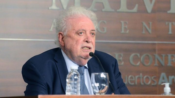 El Presidente le pidió la renuncia al ministro de Salud por ‘vacunatorio VIP’