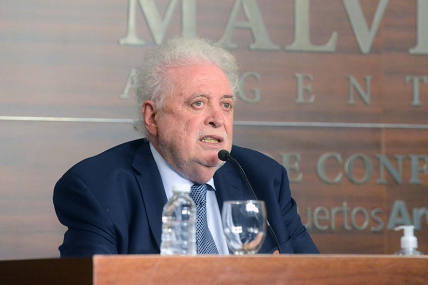 El Presidente le pidió la renuncia al ministro de Salud por ‘vacunatorio VIP’