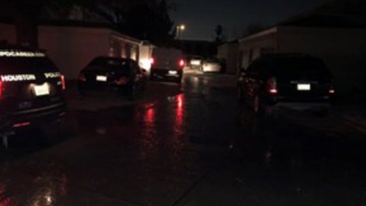 Madre e hija estaban sin luz, se fueron a calentar al auto y murieron intoxicadas