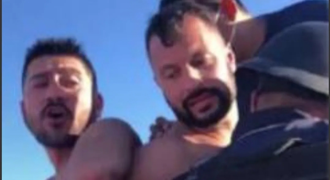 Detienen a dos hombres por besarse en público en México: «Nos meten presos por ser gays»