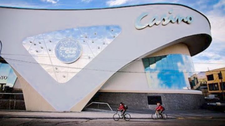 Desde el lunes se vacunará a mayores de 80 años en el ex casino de Ushuaia