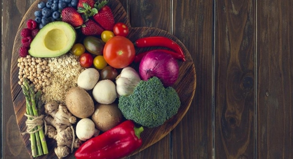 Atención: un cuerpo sano comienza por una buena alimentación Atención: un cuerpo sano comienza por una buena alimentación
