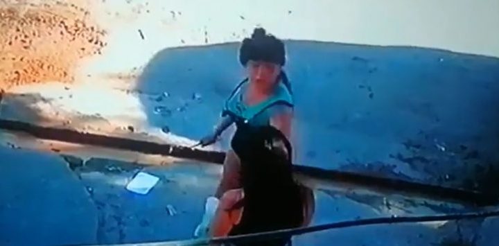 Apuñaló a la exnovia de su pareja por denunciarlo por violencia de género