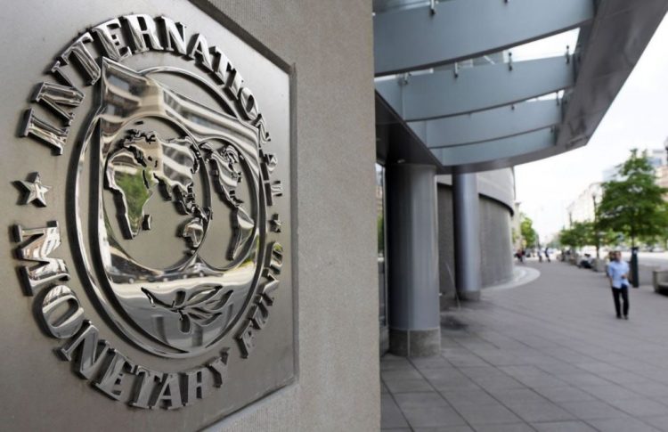 El Gobierno buscará aliviar los vencimientos de la deuda externa para 2021 por casi 28 mil millones de dólares El Gobierno buscará aliviar los vencimientos de la deuda externa para 2021 por casi 28 mil millones de dólares