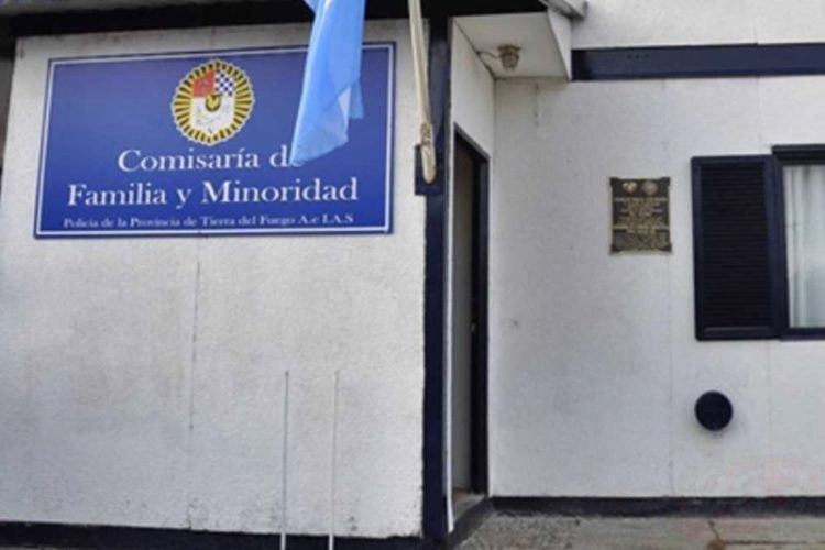 Dos jóvenes mujeres denuncian a un sujeto por acoso en una placita