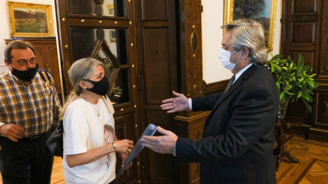 El Presidente recibió a los padres de Ursula Bahillo, la joven de Rojas víctima de femicidio El Presidente recibió a los padres de Ursula Bahillo, la joven de Rojas víctima de femicidio