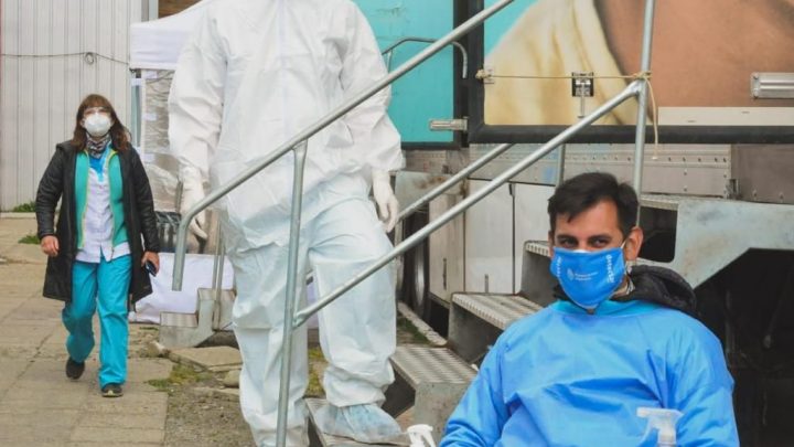 LA MUNICIPALIDAD DE USHUAIA REALIZÓ EL HISOPADO A DOCENTES DE ESCUELAS EXPERIMENTALES