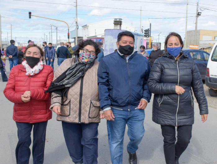 EL CONCEJAL WALTER ABREGU PARTICIPO DEL 35 ANIVERSARIO DEL BARRIO AUSTRAL