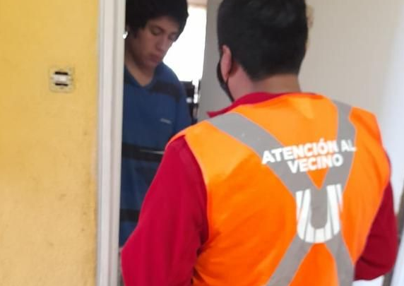ATENCIÓN AL VECINO VISITÓ LAS 640 PARA INFORMAR SOBRE LOS TRABAJOS DE LA MUNICIPALIDAD E USHUAIA EN EL BARRIO