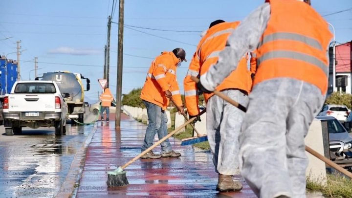 LA MUNICIPALIDAD DE USHUAIA COMPLEMENTARÁ CON TRABAJOS DE LIMPIEZA  LA PUESTA EN VALOR DE LA AVENIDA DE TANCIA EN EL PIPO