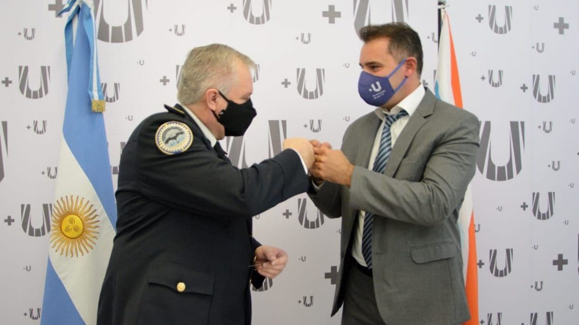 LA POLICÍA FEDERAL SE SUMA A LA TARJETA +U DE LA MUNICIPALIDAD DE USHUAIA LA POLICÍA FEDERAL SE SUMA A LA TARJETA +U DE LA MUNICIPALIDAD DE USHUAIA