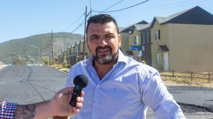 VUOTO RECORRIÓ LAS OBRAS DE PAVIMENTACIÓN DEL BARRIO RIO PIPO