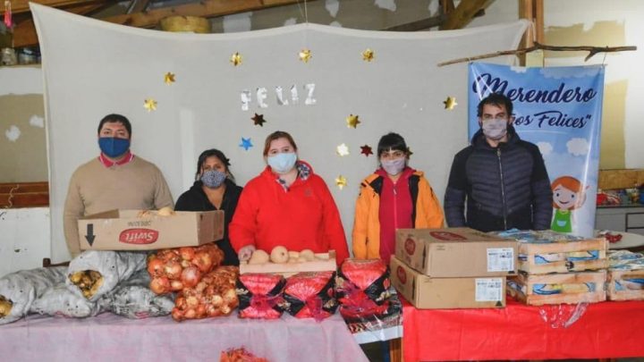 LA MUNICIPALIDAD DE USHUAIA ENTREGÓ ALIMENTOS FRESCOS A LOS MERENDEROS Y COMEDORES COMUNITARIOS DE LA CIUDAD