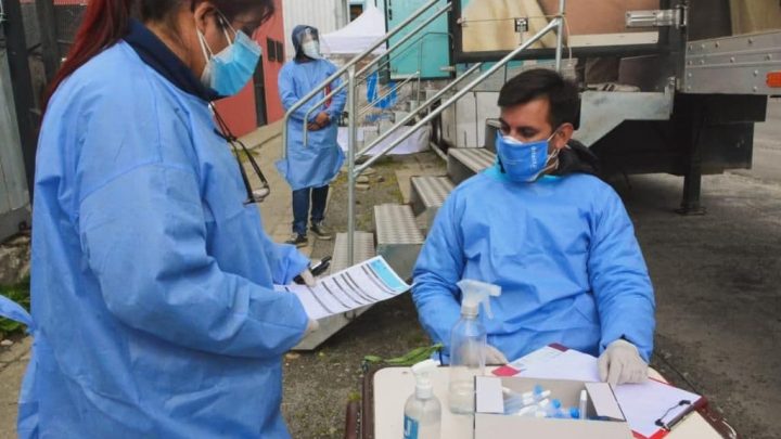 LA MUNICIPALIDAD DE USHUAIA REALIZÓ EL HISOPADO A DOCENTES DE ESCUELAS EXPERIMENTALES