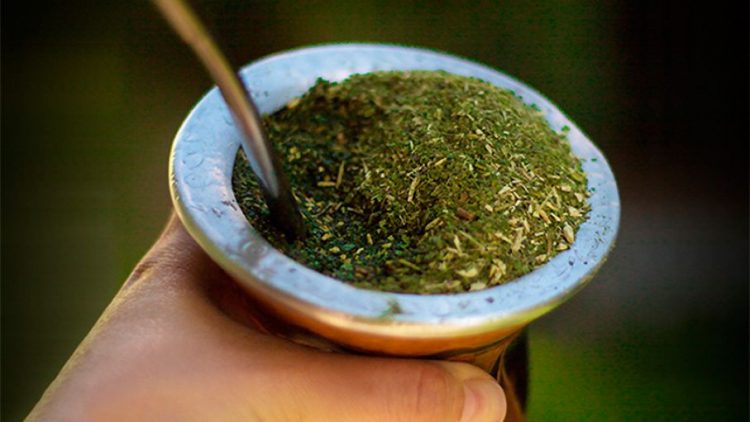 Los impuestos en la yerba explican casi el 40% de su precio, según la CAME Los impuestos en la yerba explican casi el 40% de su precio, según la CAME