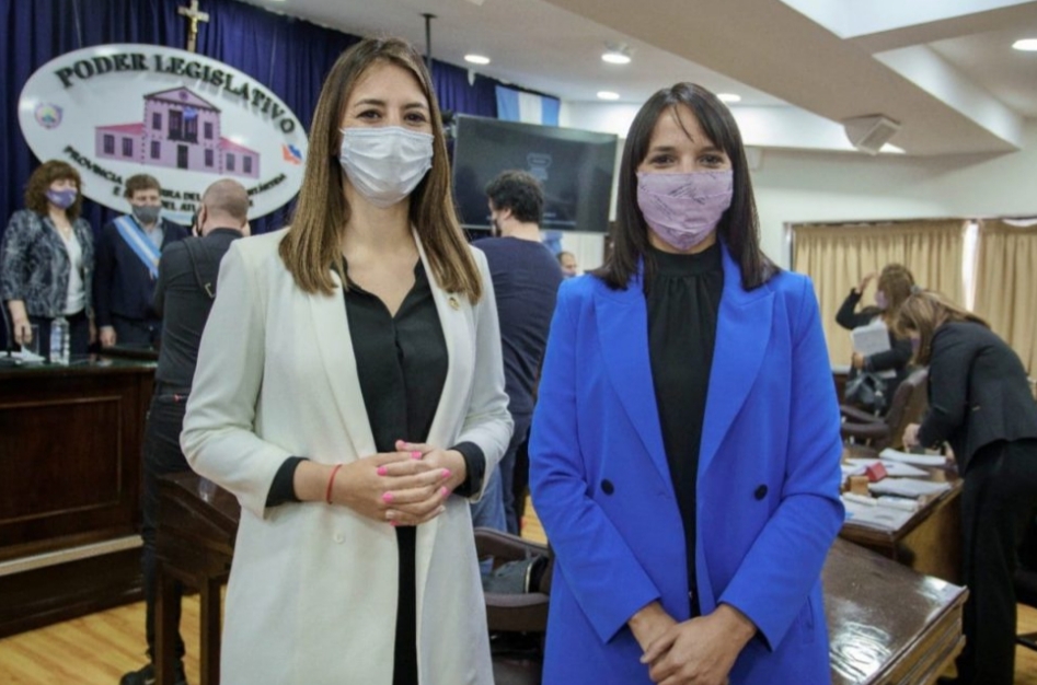 El Partido Verde solicitó que se convoque urgente a la ministra de Educación a la Legislatura El Partido Verde solicitó que se convoque urgente a la ministra de Educación a la Legislatura