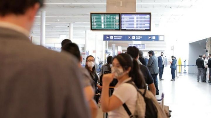 Volvieron las restricciones y la cuarentena para los que viajen o vuelvan del exterior