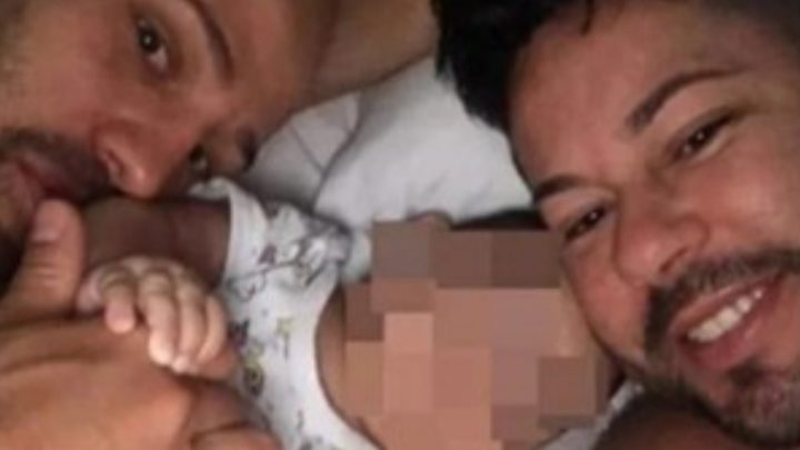 Tras 12 días, la Justicia obligó a una pareja gay a devolver a su beba adoptada