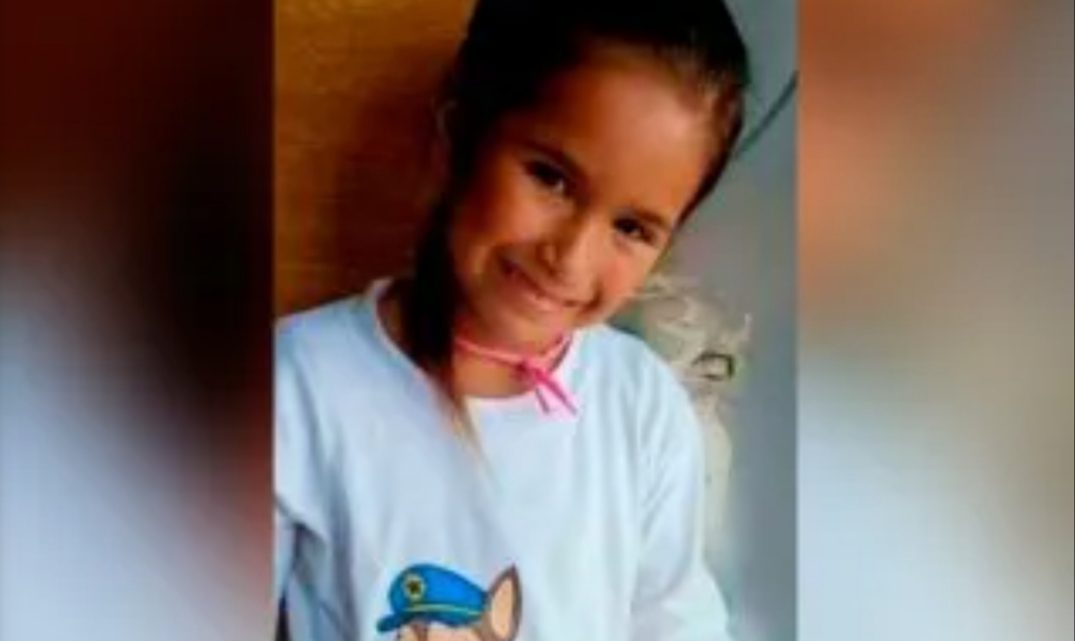 Buscan a una nena de 7 años que fue raptada por un hombre en la Autopista Dellepiane Buscan a una nena de 7 años que fue raptada por un hombre en la Autopista Dellepiane