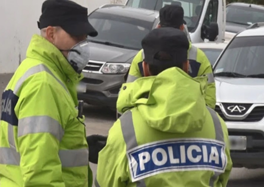 Entraron por una ventana y robaron una computadora y dinero en efectivo