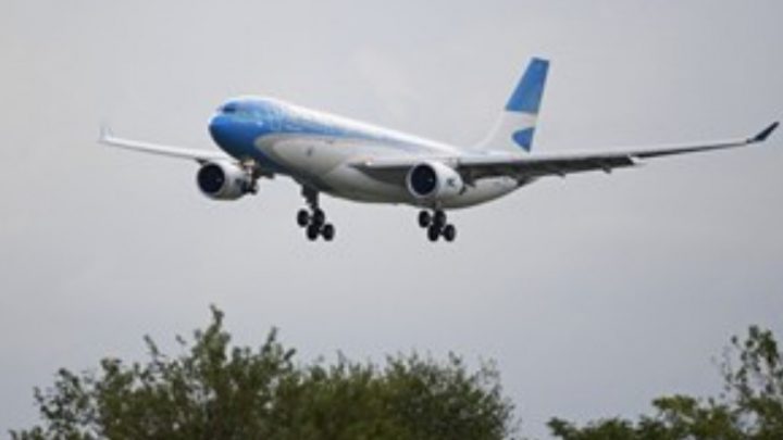 Partió el undécimo vuelo de Aerolíneas Argentinas para traer más vacunas desde Moscú