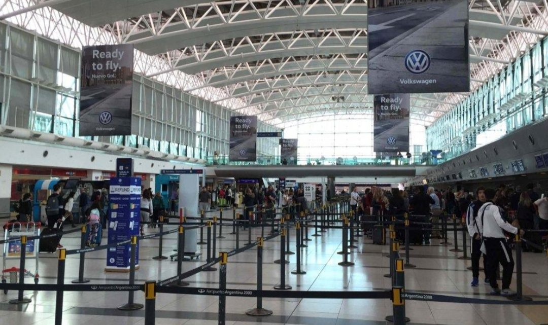 Viajes al exterior: será obligatoria una cuarentena de 7 días aunque el PCR sea negativo Viajes al exterior: será obligatoria una cuarentena de 7 días aunque el PCR sea negativo