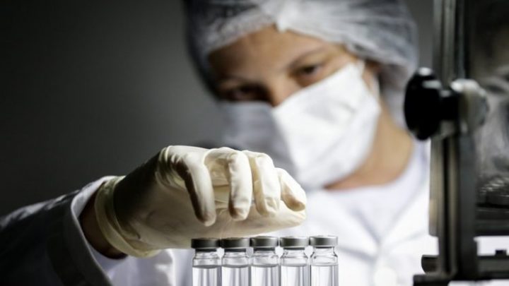 Coronavirus: Brasil registró su primera vacuna y espera autorización para probarla en humanos