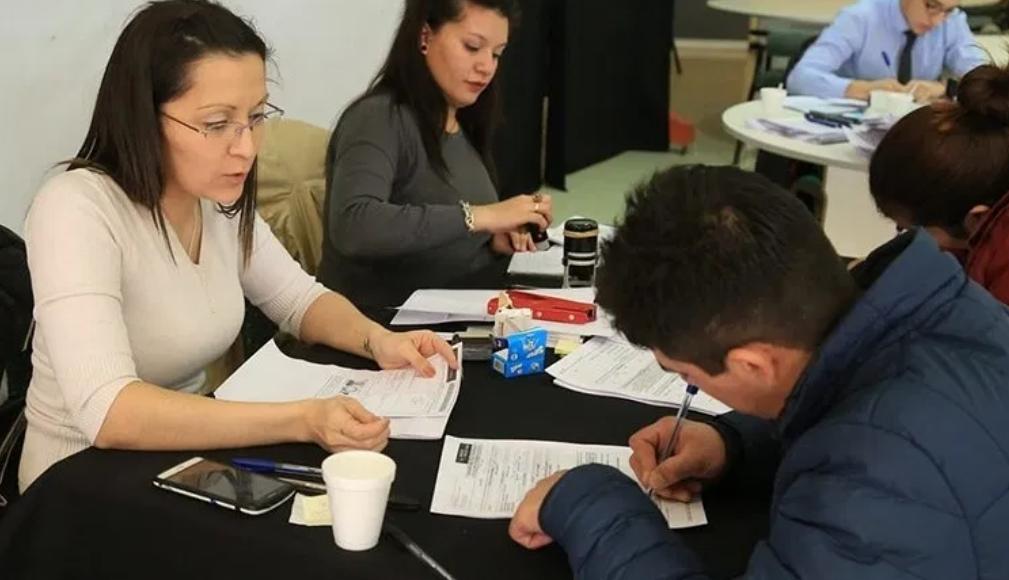 AJUSTE CONTRA LOS MÁS HUMILDES: CITAN A LOS BENEFICIARIOS DE RED SOL PARA DEPURARLOS AJUSTE CONTRA LOS MÁS HUMILDES: CITAN A LOS BENEFICIARIOS DE RED SOL PARA DEPURARLOS