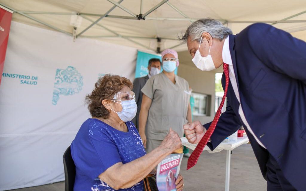 “Ahora que hemos podido pasar el millón de vacunados, tenemos que vacunar mucha más gente a mayor velocidad”, dijo el Presidente