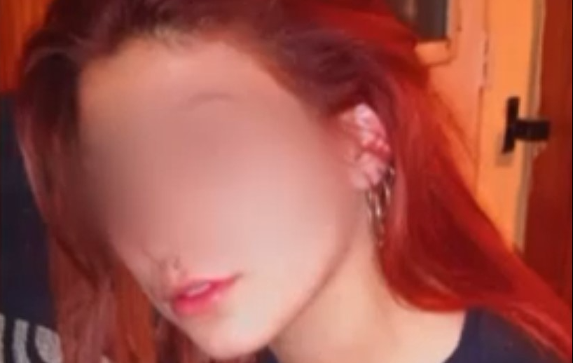 Su novio la atacó y está en coma: le pegó con una pala en la cabeza
