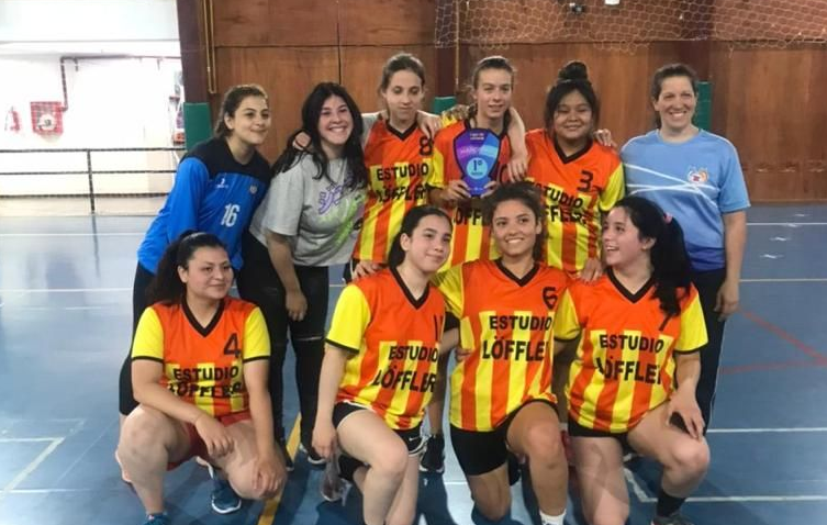 SE DISPUTÓ LA FINAL DE HANDBALL DE LA LIGA MUNICIPAL DE VERANO