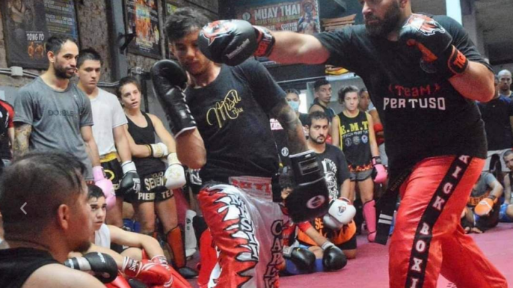 PROFESOR DE LA ESCUELA MUNICIPAL FUE CAPACITADO EN DEPORTES DE COMBATE